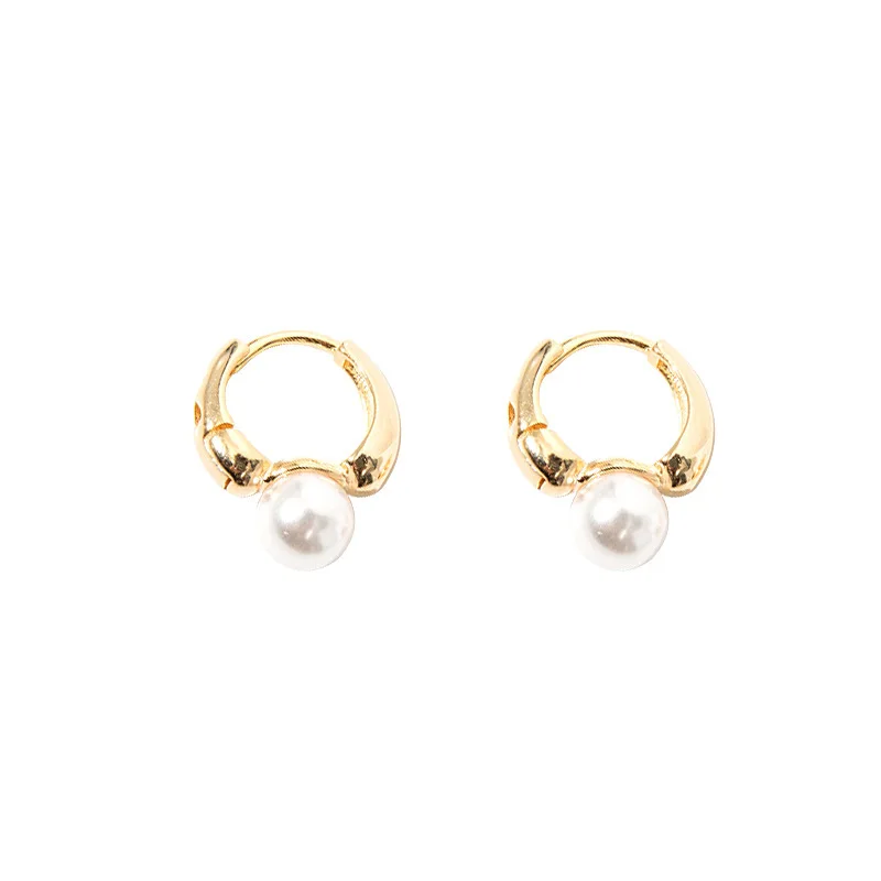 Trend Korean Kpop Gold Color Simple Cute Pearl Ear Clasp Hoop Earrings For Women Tiny Huggies Earrings Wedding Party Jewelry