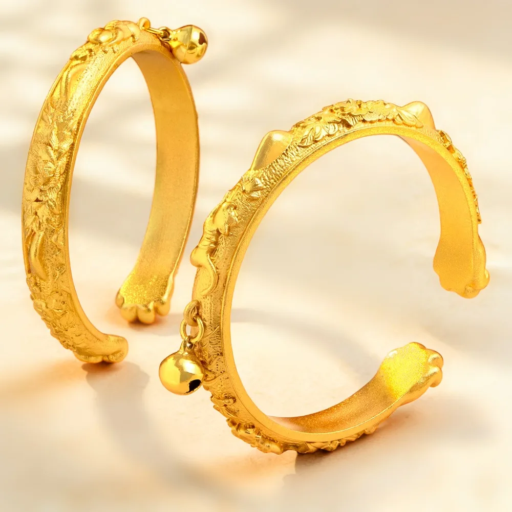 Three - dimensional kitten bell bracelet female senior sense of open bracelets 9999gold