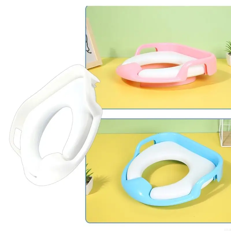 Nonslip Infant Toilet with Handle for Safe Potty Training Easy Installation Without Tool Smooth Cleaning A2UB