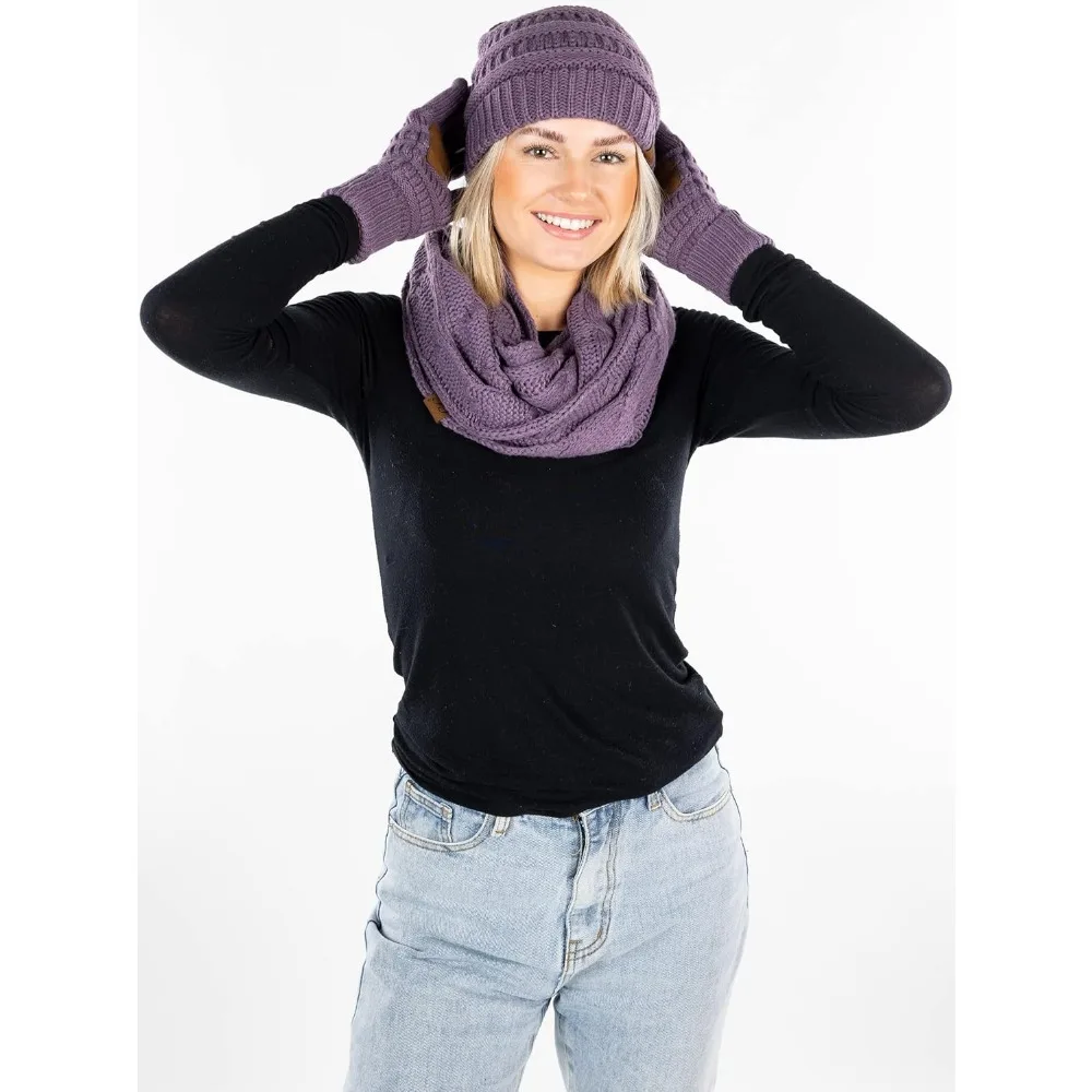 Damski zimowy zestaw: dziergana czapka, szalik i rękawiczki - prążkowana czapka beanie, szalik typu infinity i ciepłe mitenki na zimne dni