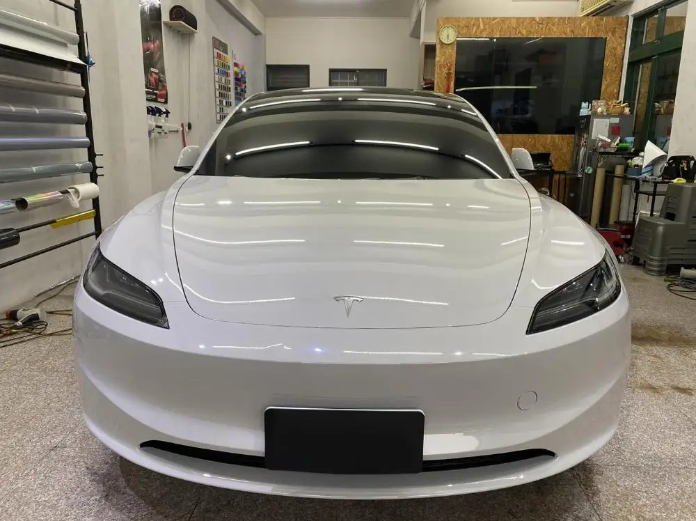 PET Auto Sticker Ultra Glossy Piano Black White Car Vinyl Wrap Film Air Bubble Free Vehicle Accessories Interior Decoration - view 6