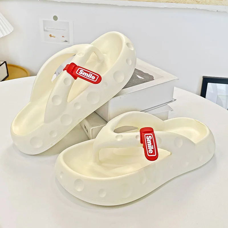 2023 New Flip Flop Women's Summer Fashion Leisure Clip Foot Home Indoor Anti Slip Flat Bottom Bathroom SANDALS Bath Sandals