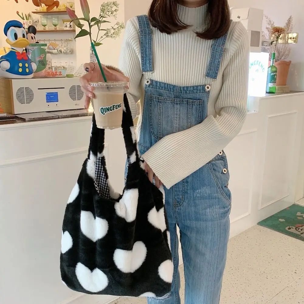 

Korean Style Love Printing Vest Bag All-match Double Side Plush Shoulder Bag Niche Design Messenger Bag Simple Tote Bag Travel