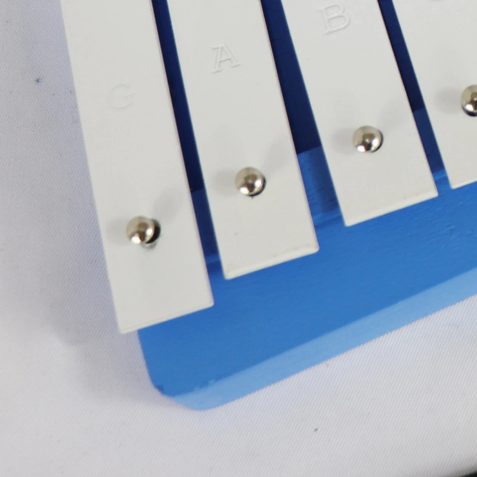 Percussion-Style Metallophone Child-Friendly Pitched Percussion Instrument with Note Labels Metal Tone Bar Xylophone Hands-On