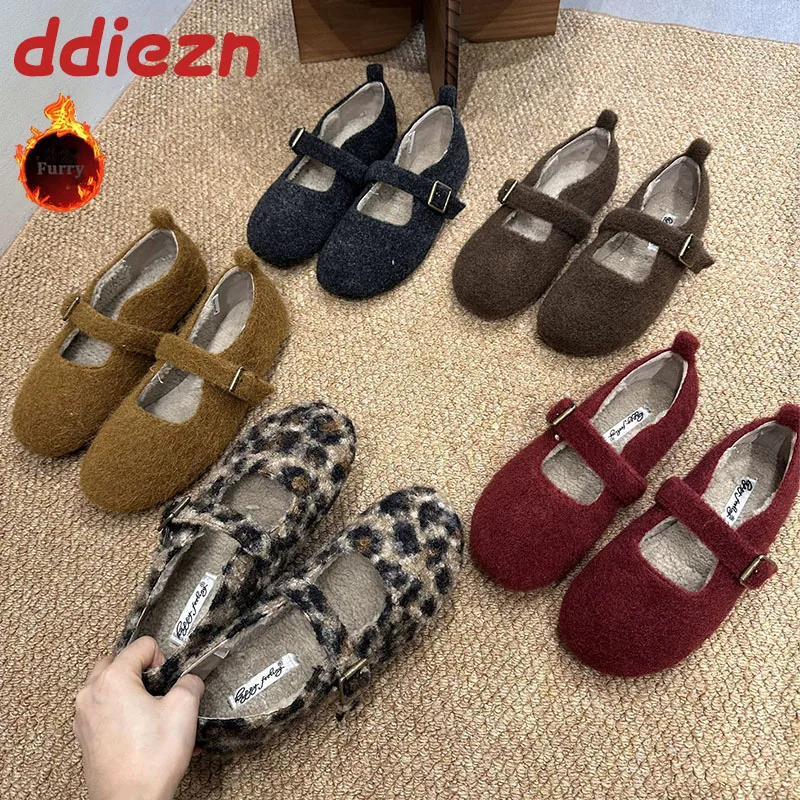 

Новинка, женская обувь Мэри Джейн на плоской подошве с пряжкой и меховой обувью, модная теплая обувь на мелкой подошве, плюшевая женская обувь на плоской подошве