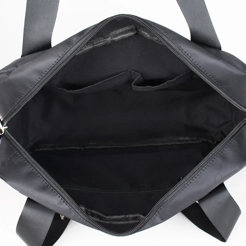 Nieuwe Collectie 2024 Heren Casual Schoudertas Nylon Materiaal Handtas Grote Capaciteit Reistas Crossbody Tassen Schooltas