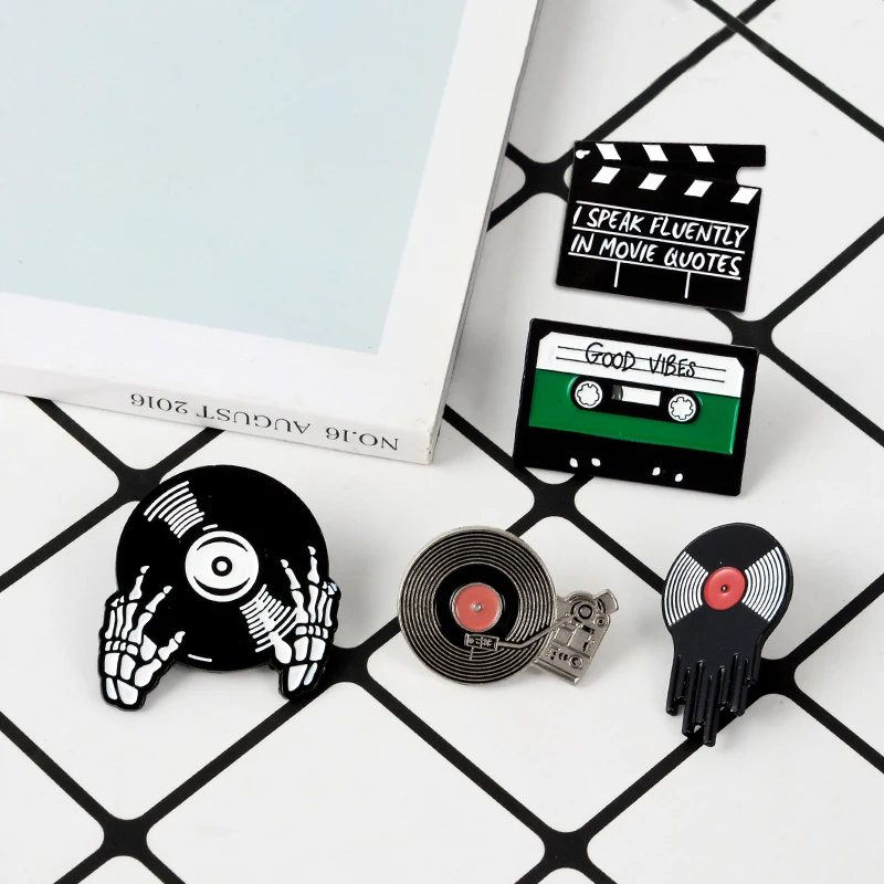 Pin esmaltado, cinta de buenas vibraciones, DJ, tocadiscos de vinilo, insignia, broche, Pin de solapa, camisa vaquera, joyería gótica fresca, regalo, amantes de la música Punk