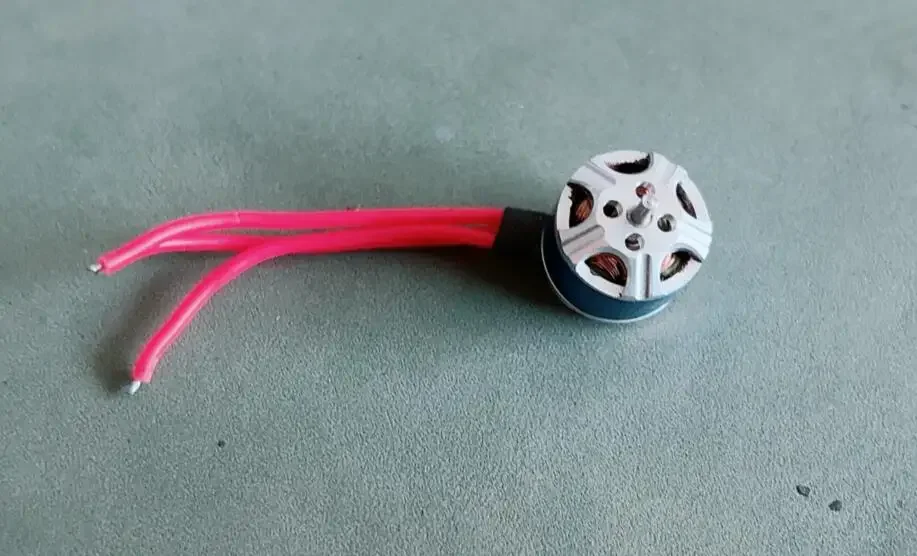 R1103 R1104 1105 R1106 5500KV 6000kv 7500KV 7800KV Micro Brushless Motor for Sunnysky LDARC RC Racing Racer Drone Quadcopter