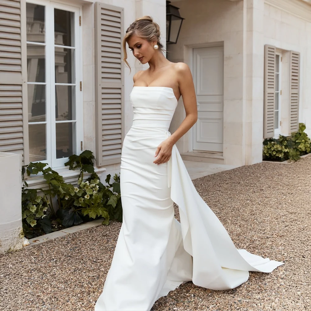 

Customized Satin Wedding Dress Mermaid Bridal Dress Slim-fit Ruched Bodice Modern Bridal Gown Formal Wedding Dress for Brides