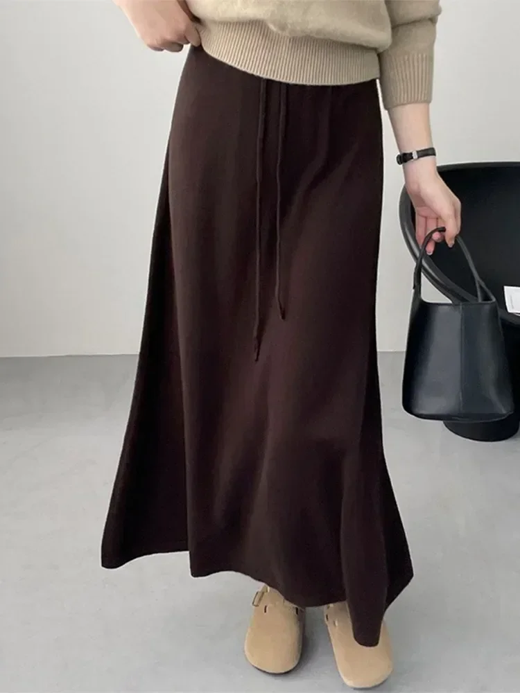 Gonne lunghe lavorate a maglia larghe per le donne gonne a vita alta con coulisse moda retrò autunno nuove gonne a trapezio Vintage nere per donna