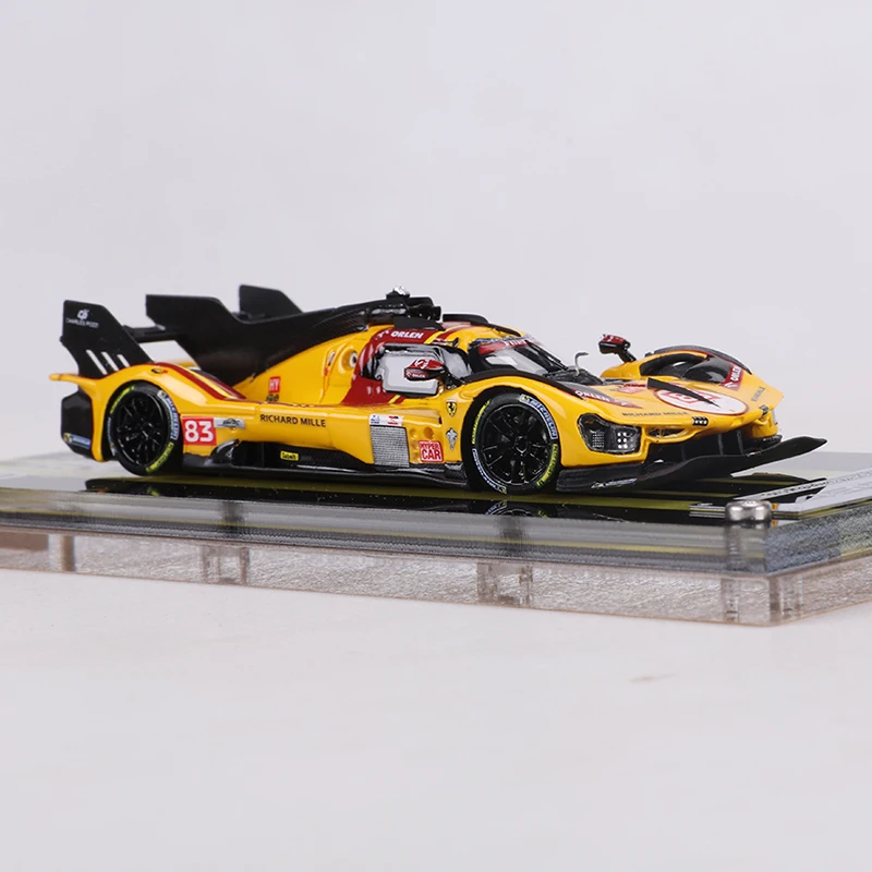 SUP&qidian 1:64 499P Carro de corrida NO.83 Carro modelo de resina