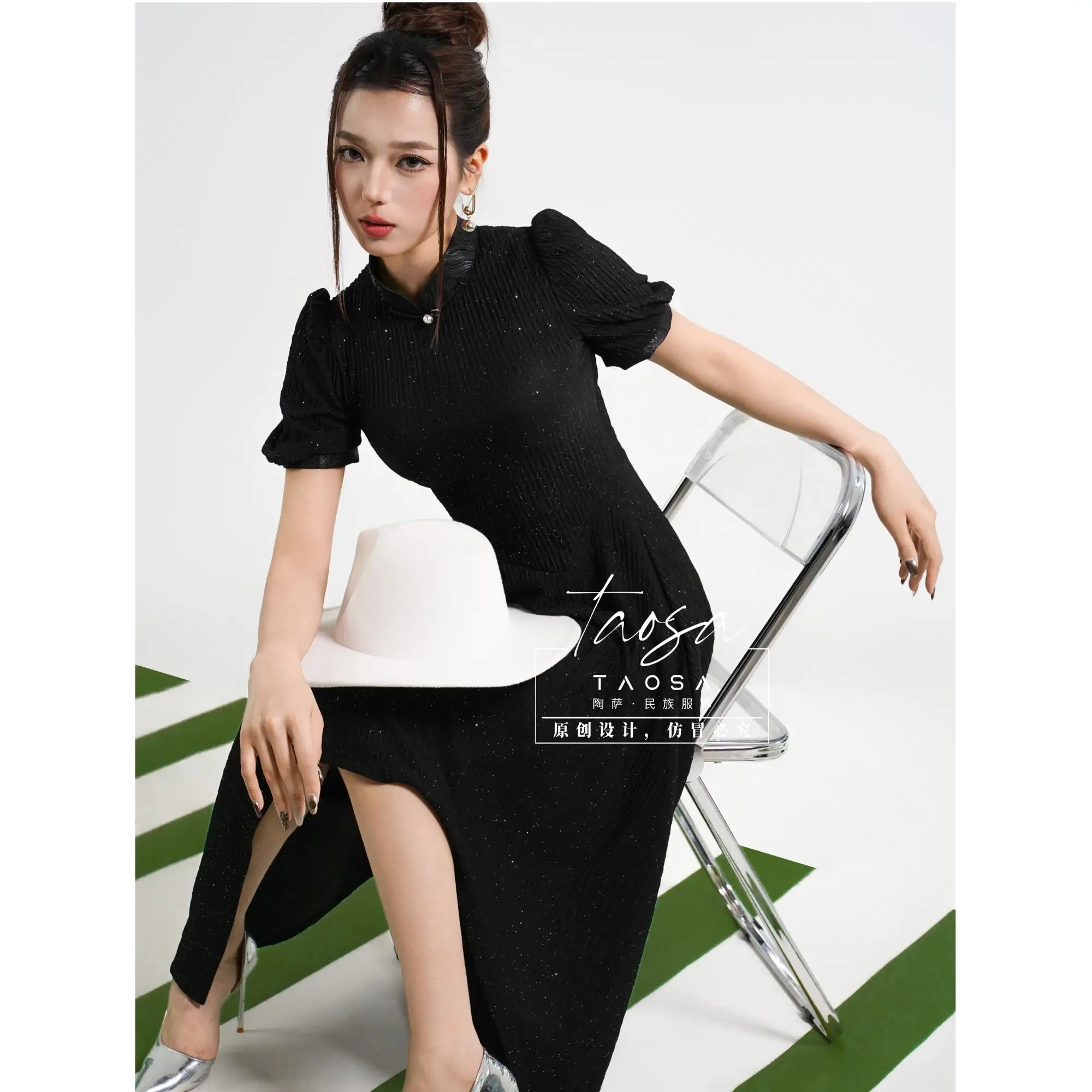 فستان أسود بأكمام قصيرة #5