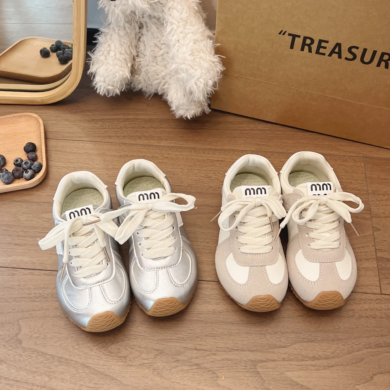

Girls Spring and Autumn 2025 New Children's Sports Medium Children Soft Soles All Match Small White Shoes