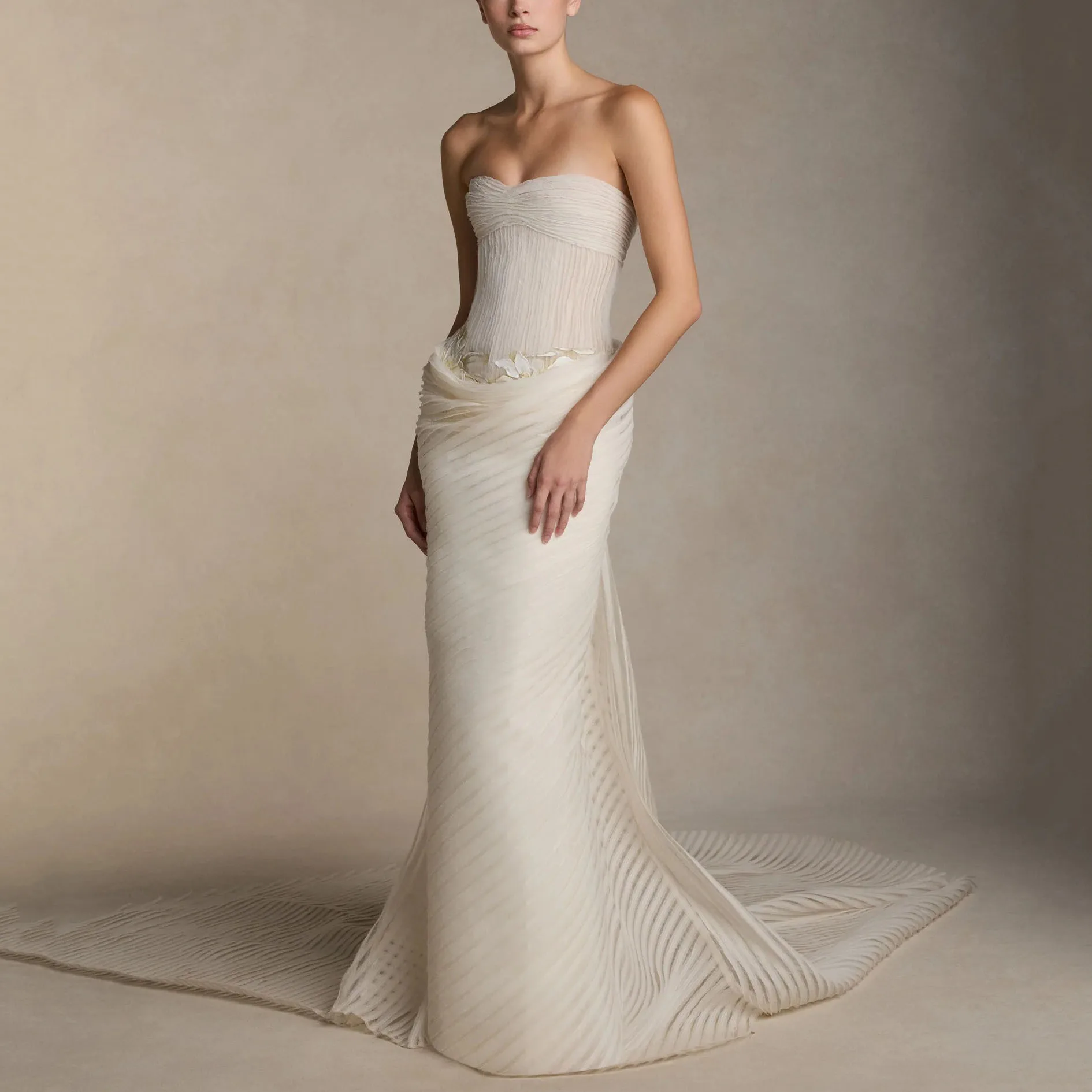 Customized Wedding Dresses Strapless Backless Bridal Robe Elegant Straight Bridal Gowns Vestidos De Noiva