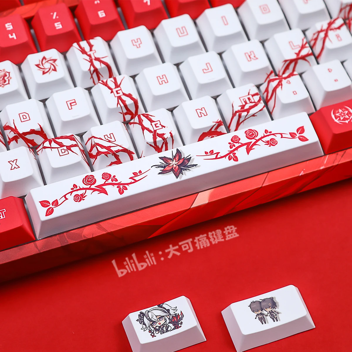 

Wuthering Waves Camellya Custom Keycap E-sports Game Animation High Value PBT Chreey Dye-Sub Personality Mechanical Keyboard Cap