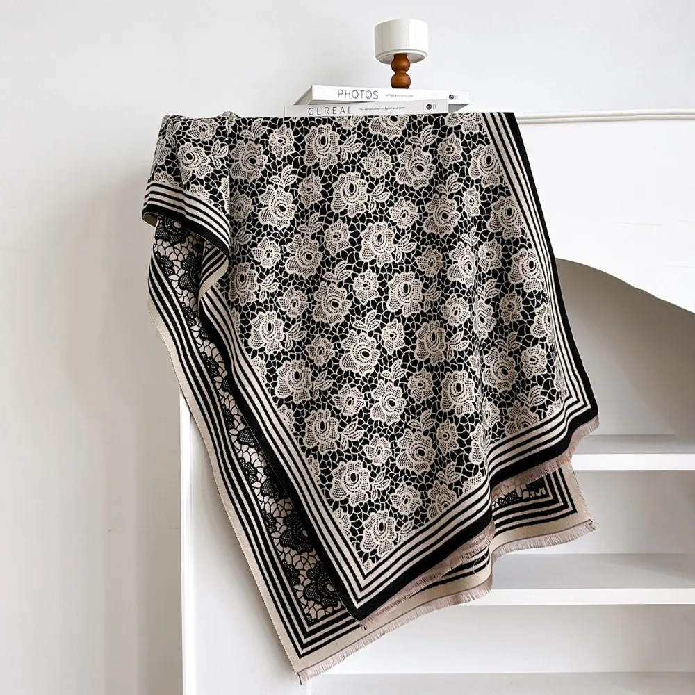 

Retro Luxury Imitation Cashmere Scarf Two-Sided Flower Pattern Winter Shawl Thick Warmth Windproof Blanket Scarf Winter Season