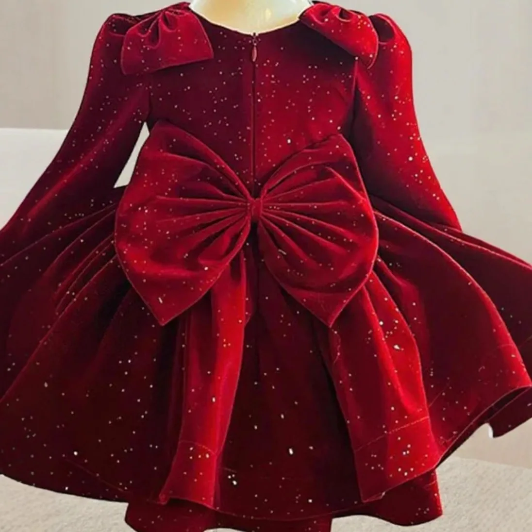 New Girls Cute Bow Design Birthday Princess Ball Gown Children Wedding Party Dress