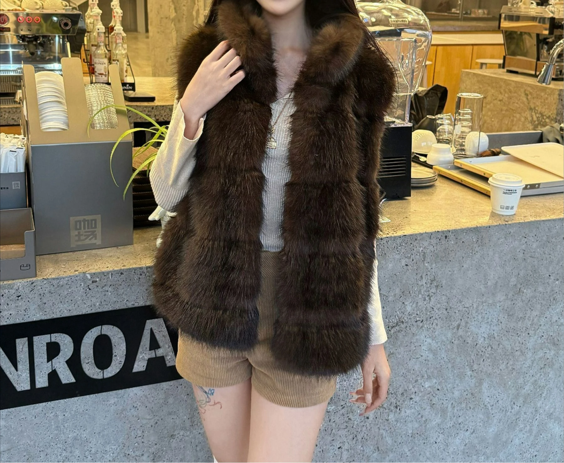 

2025 Autumn and Winter New Short Fur Vest Fashion Vest Jacket