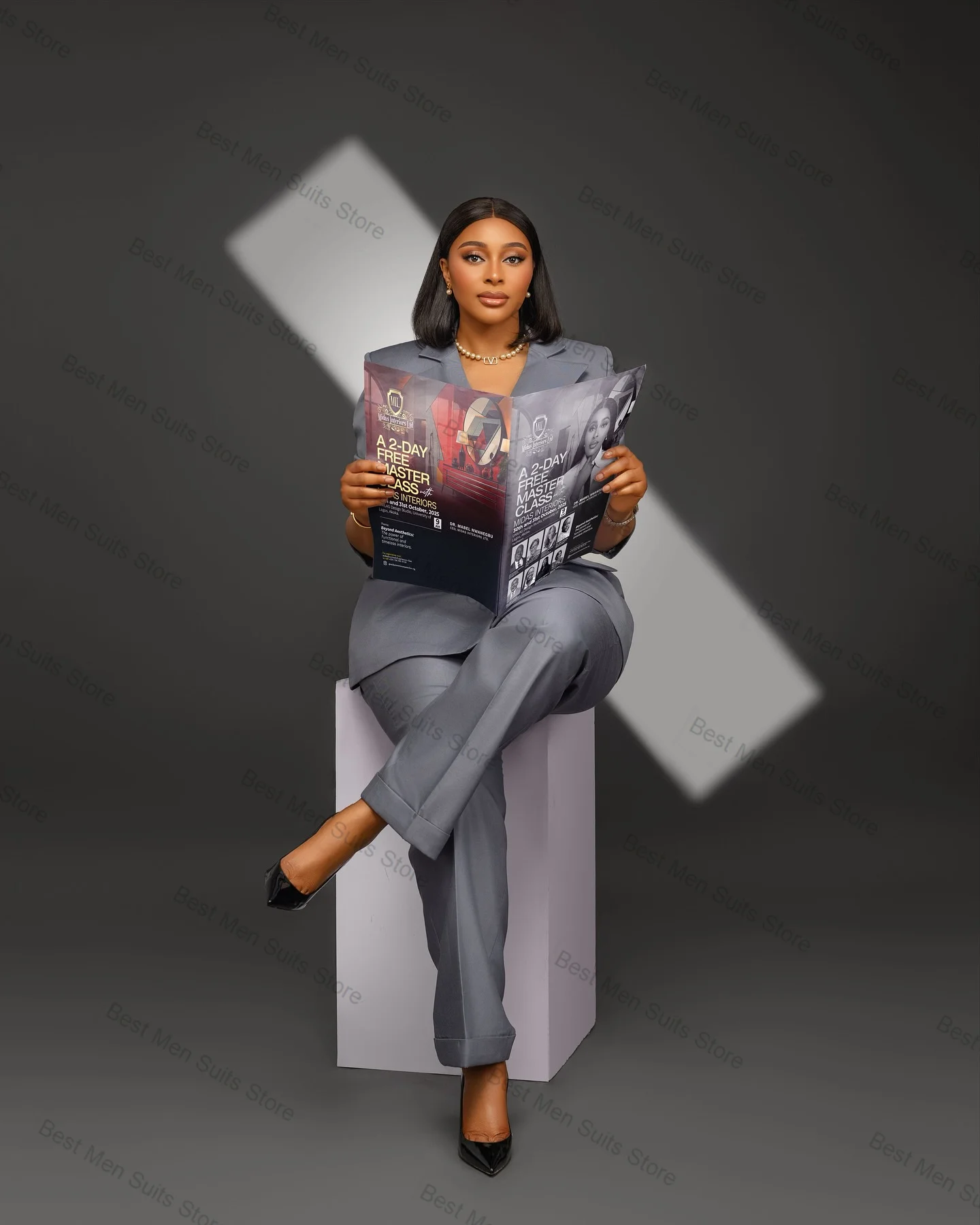 Pantaloni da abito da donna grigi Set 2 pezzi Blazer + pantaloni Pantaloni Giacca da ufficio formale doppio petto Cappotto da ballo per invitati a un matrimonio personalizzato