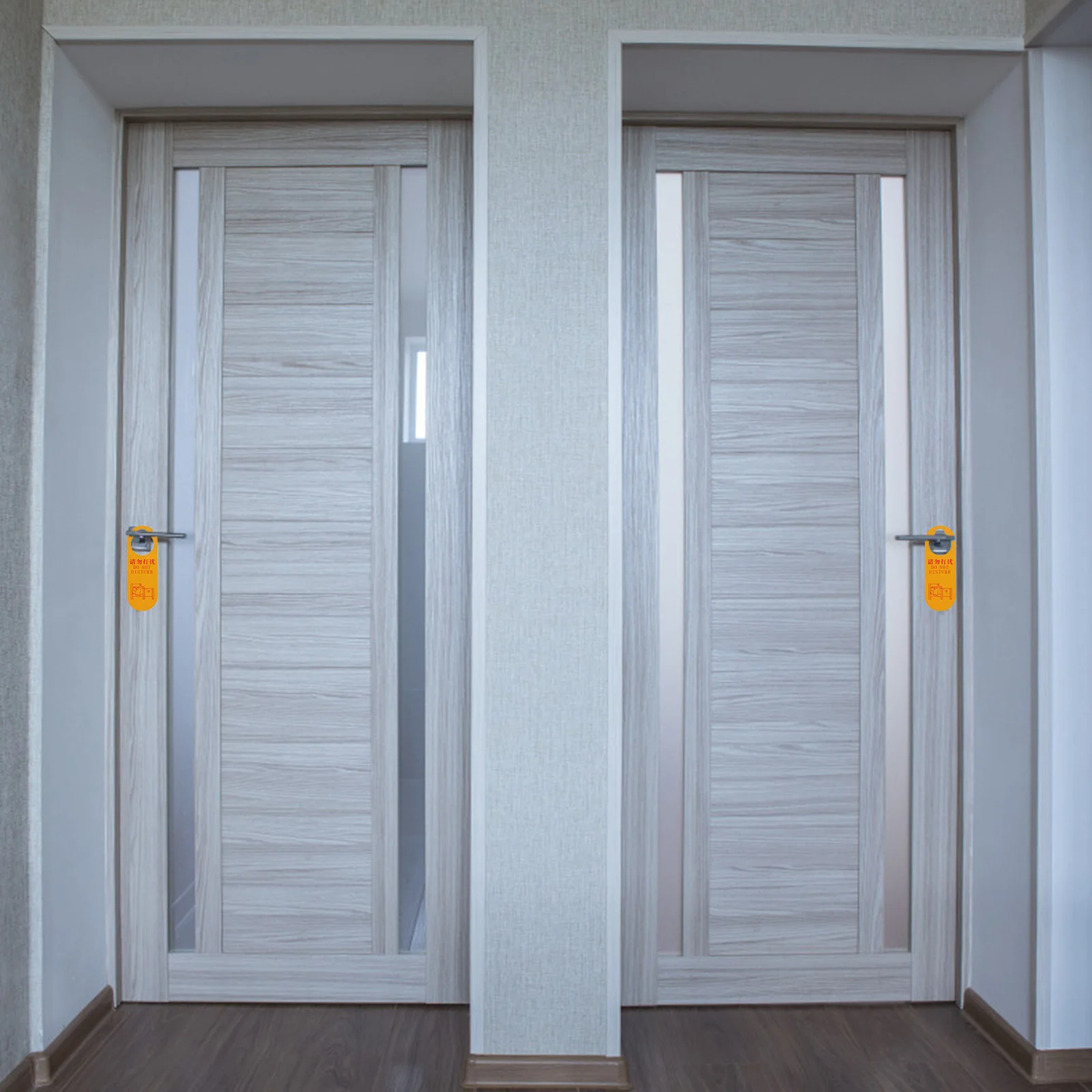 

10Pcs Door Hanger Signs Clear Printing Good Workmanship Durable Hotel Cleaning Tags Easy to Read Room Hanger Door Hanging Tag