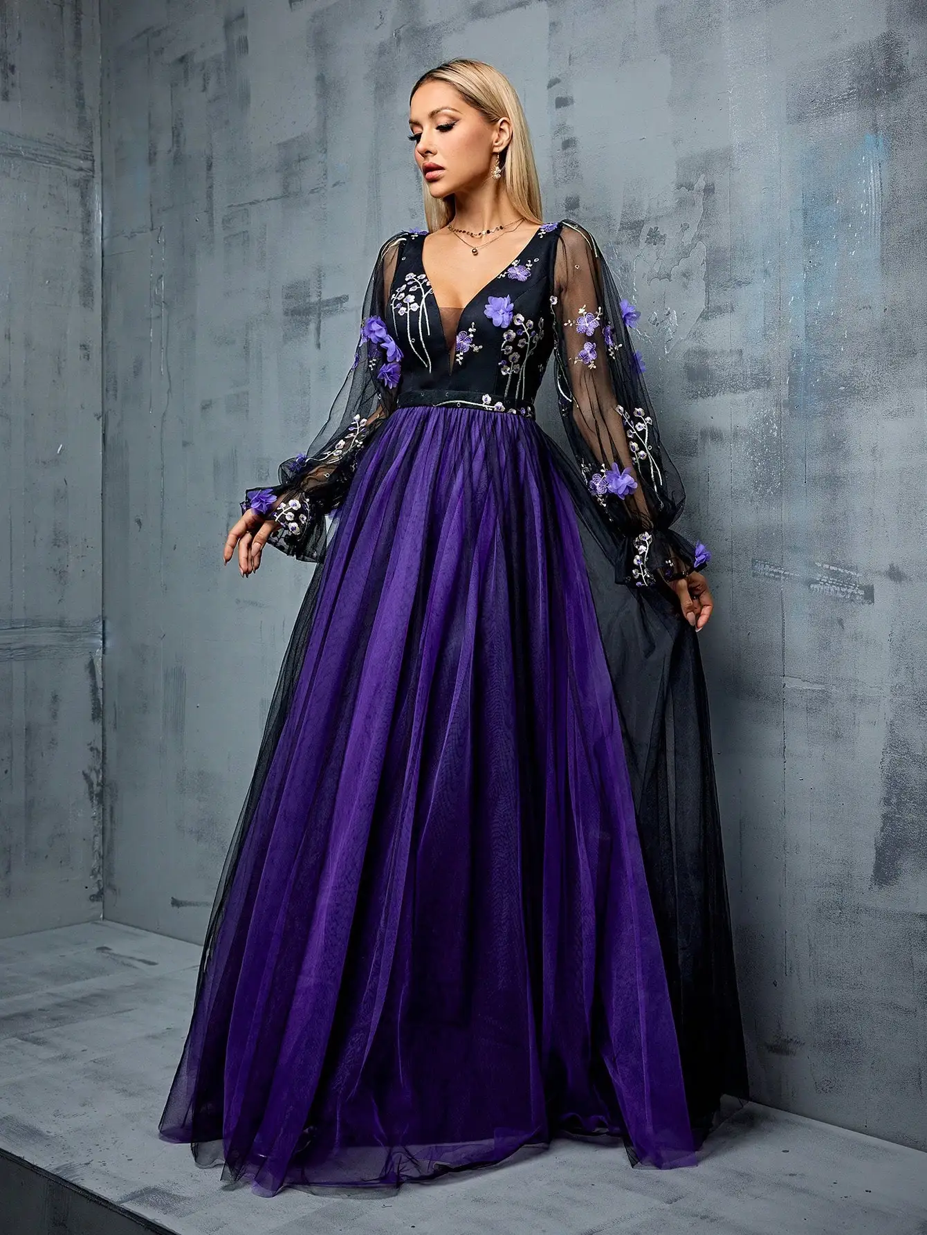 MGIACY คอวีเซ็กซี่สามมิติดอกไม้เย็บปักถักร้อยสีตาข่ายกระโปรงใหญ่