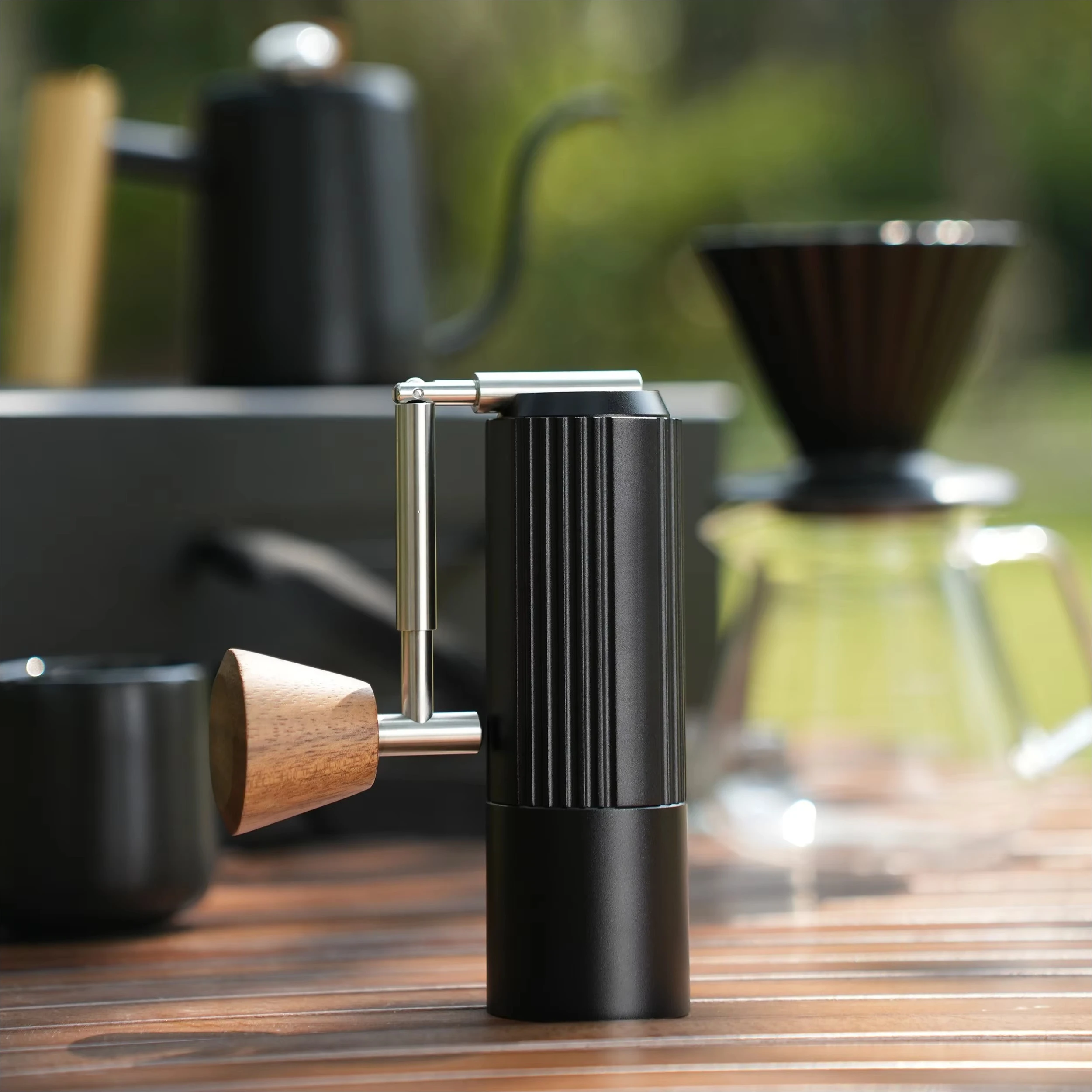 

7-Core 38mm Burrs Portable Hand Manual Coffee Bean Grinders Professional Manual Coffee Grinder with Foldable Handle