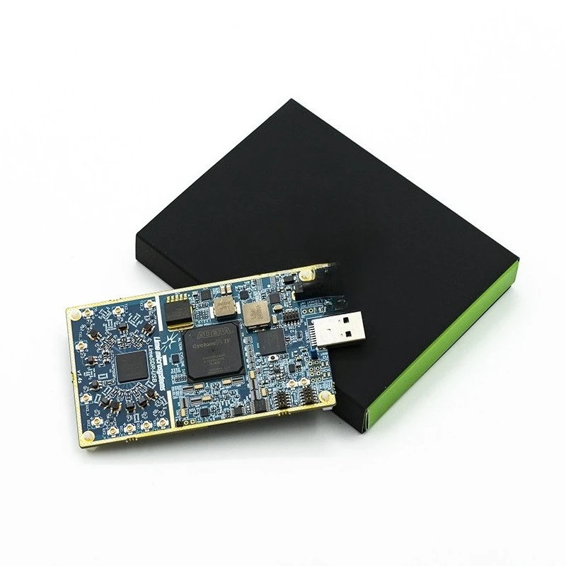 Radio development board signal transceiver module