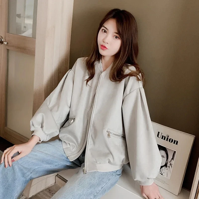 

White Baseball Uniform Women's Spring And Autumn Coat 2023 New Korean Loose Joker Solid Color Jacket Jacket Jacket.