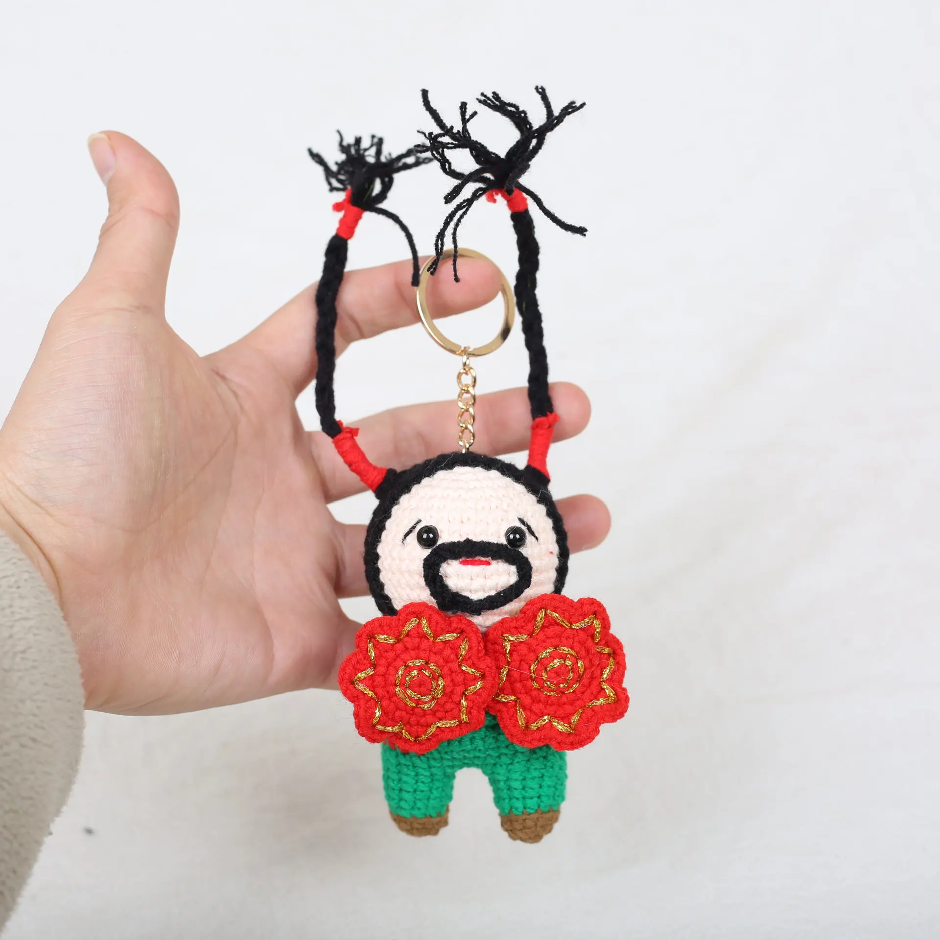 Niedliche Häkelpuppe Handgefertigter Gewebter Puppenanhänger Kreativer Taschenanhänger Gestrickter Schlüsselanhänger Lustiges Geschenk – Detail 2