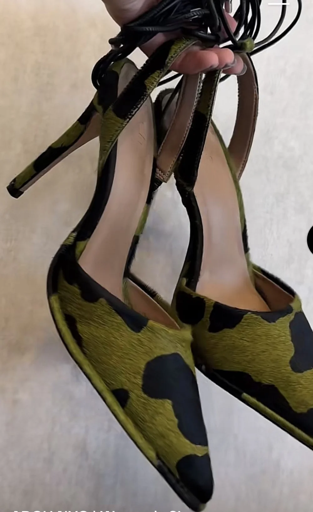

Elegant Green Black Leopard-Print Pointed-Toe Heels Stiletto Heel Adjustable Ankle Strap Lady Shoes for Glamorous Evening Looks
