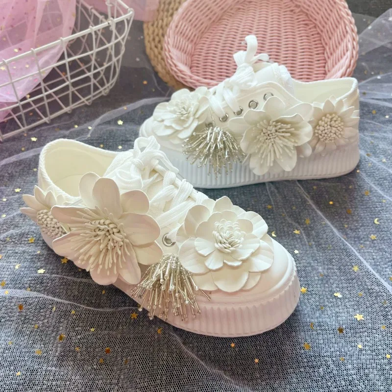 Girls Sneakers 4cm Platform Spring summer New White Rhinestone Flower Wheel Canvas Shoes Travel Wedding Bride Shoe Comfortable