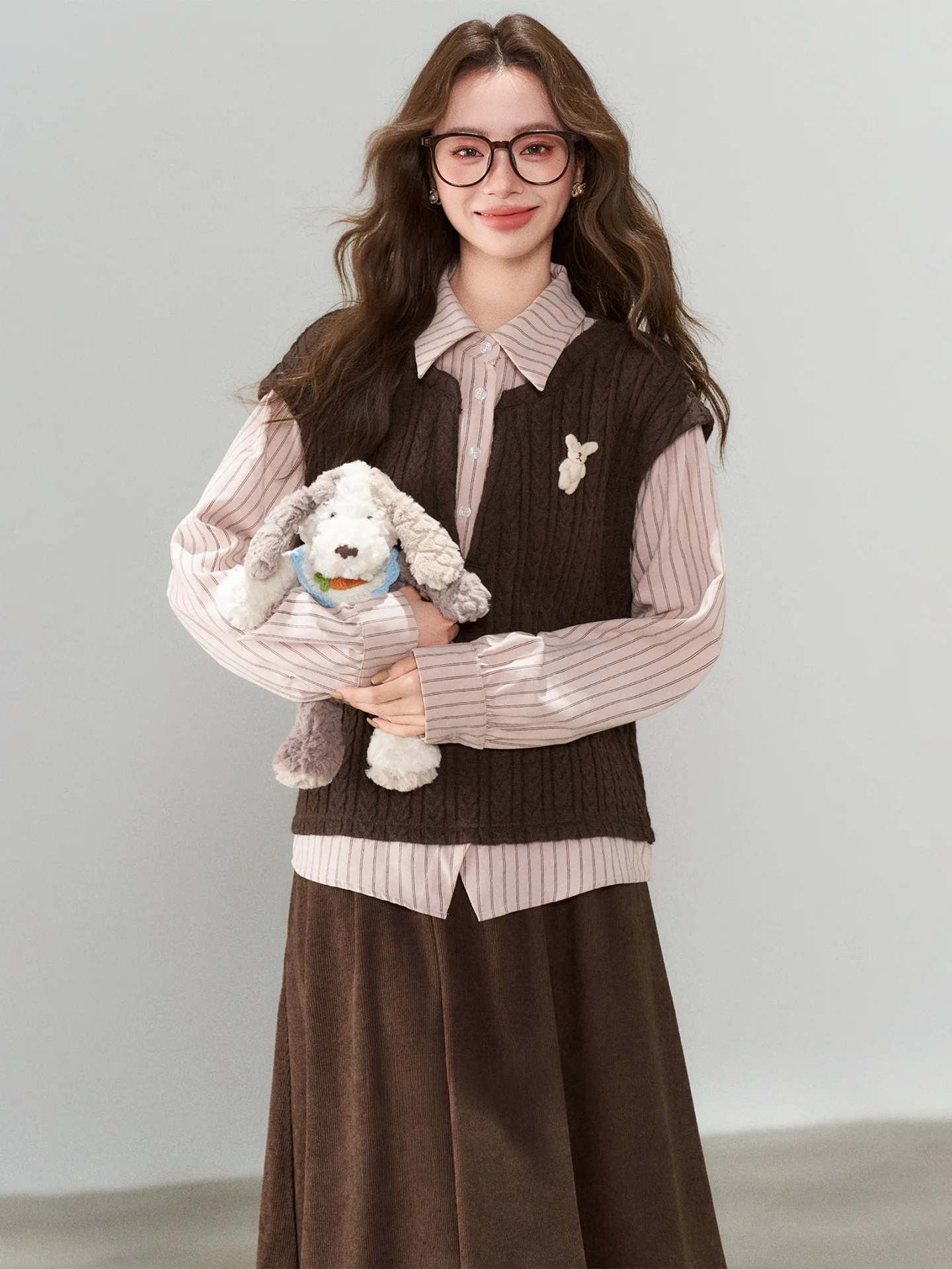 

Осенне-зимний женский шикарный комплект: свитер в полоску и юбка с эластичной высокой талией, длинный свитер на пуговицах, комплект из двух предметов