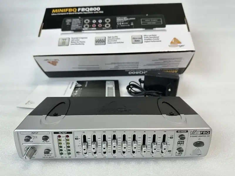The Latest 800 Compact 9-band Graphic Equalizer Feedback Suppressor Anti-howling Processor, Universal for Both Hands