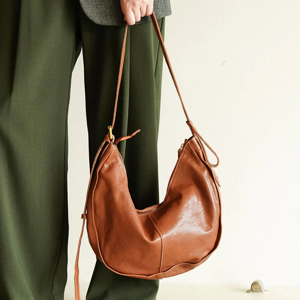 

2025 Vintage Cowhide Hobos Designer Shoulder Bags Fashion Casual Women's Crossbody Bag Daily Commuter Underarm Bag