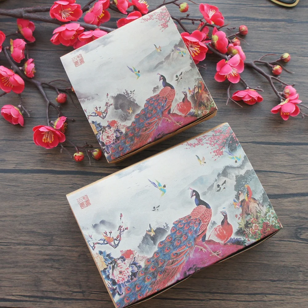 

2 Size Peacock Parrot In Chinese Painting 10pcs Macaron Sweet Chocolate DIY Paper Box Wedding Birthday Party Gifts Packaging