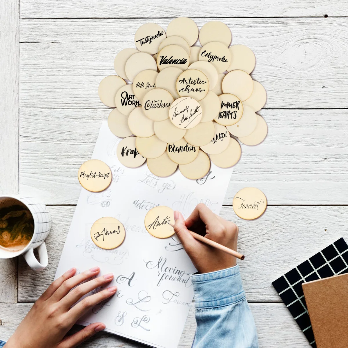 

100pcs Wooden Craft Pieces for DIY Art Projects Round Decorative Wood Smooth Finish Ideal for Painting Wedding Party Decorations