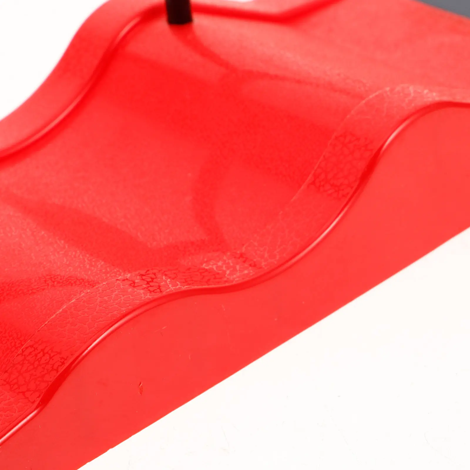 Akcesoria do fingerboardu z realistyczną rampą i przeszkodami dla kreatywnego finger skateboardingu dla dzieci i dorosłych.