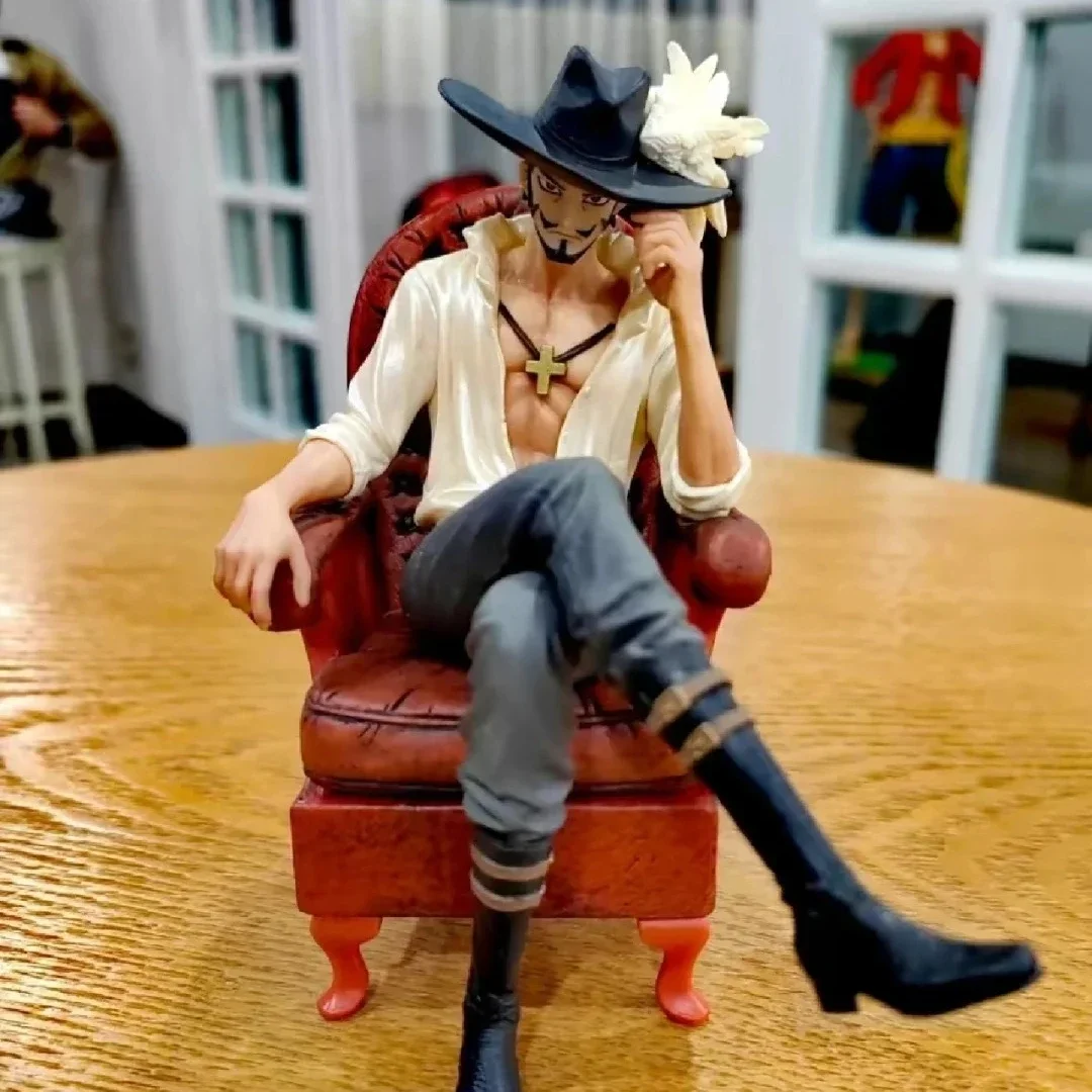 

One Piece King Set Up A Sofa, Sitting Posture Stylist Mihok, Photographer, Eagle Eye Figurine, Desktop Ornament, Birthday Gift