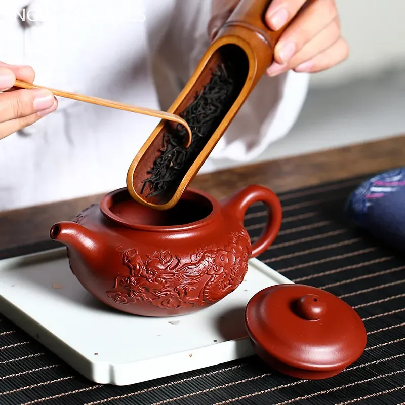 Imagem -03 - Dahongpao Handmade Dragão Padrão Teapot Chá Chinês Pote de Chá Antigo Chaleira de Minério Cru Yixing Argila Roxa Autêntico 210ml