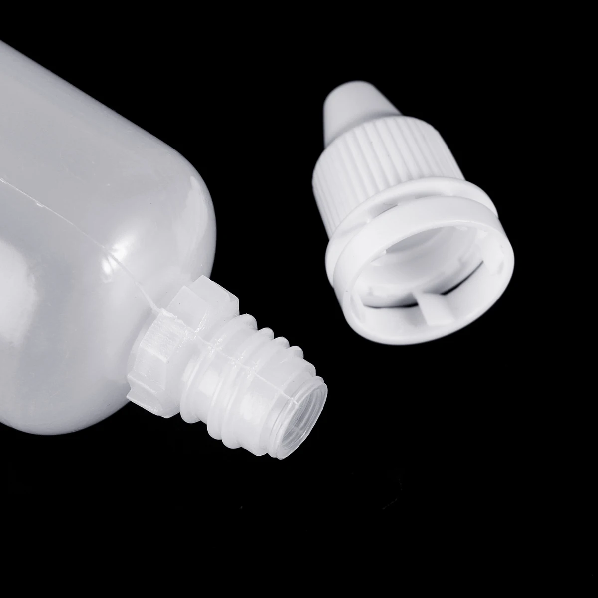 

10Pcs 50ml Empty Plastic Squeezable Dropper Bottles Eye Liquid Essential Oil Dropper with Caps Refillable Containers
