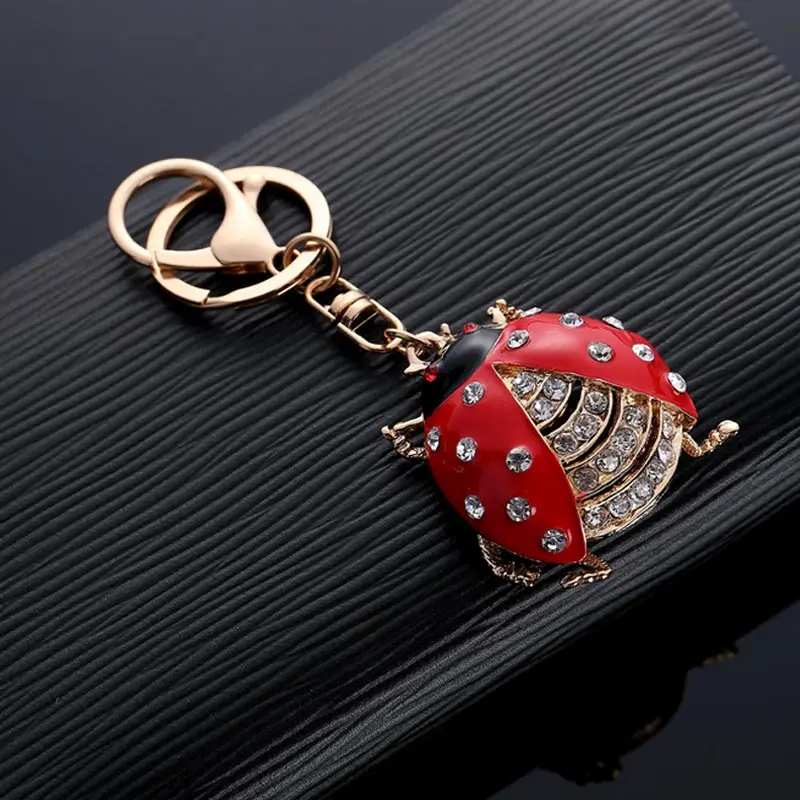 Creative Rhinestone Ladybug Beetle Pendant Key Chain Ring Fashion Charm Alloy Handbag Keychain Car Keyring Women Jewelry Gift