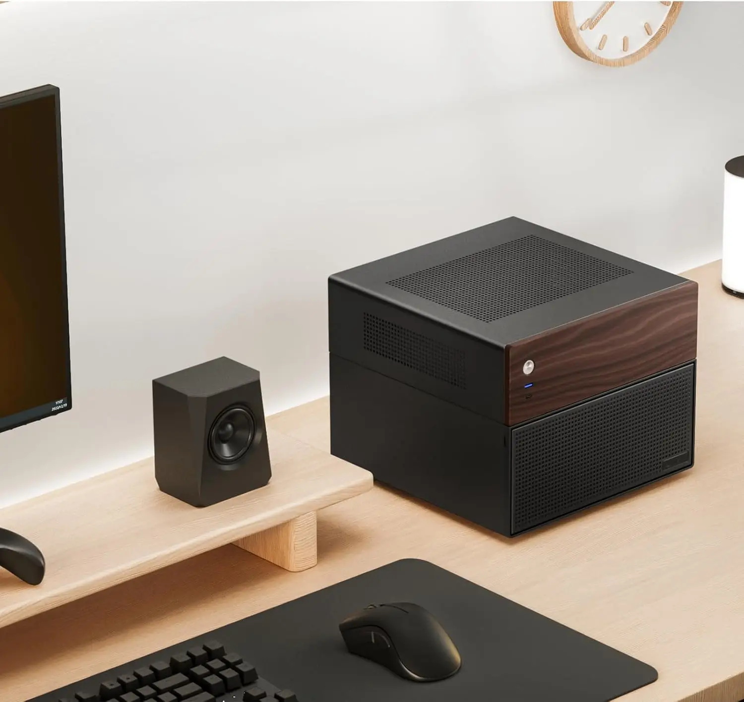 Micro ATX NAS PC Case 8 Drive Bays 4 Hot‑Swap HDD Walnut Wood Front Panel USB‑C 5‑Inch Disc Bay Server Chassis