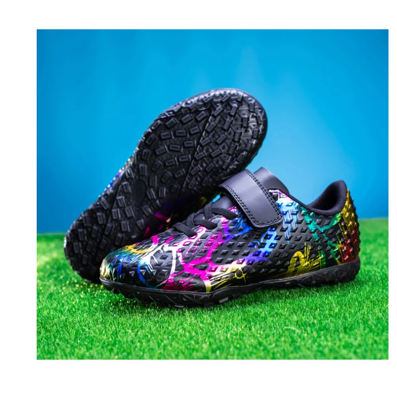 

2025 Football Shoes New Football Shoes Soccer Shoes Men Women Low Cut Training Boots Breathable Sports Footwear from Mainland Ch
