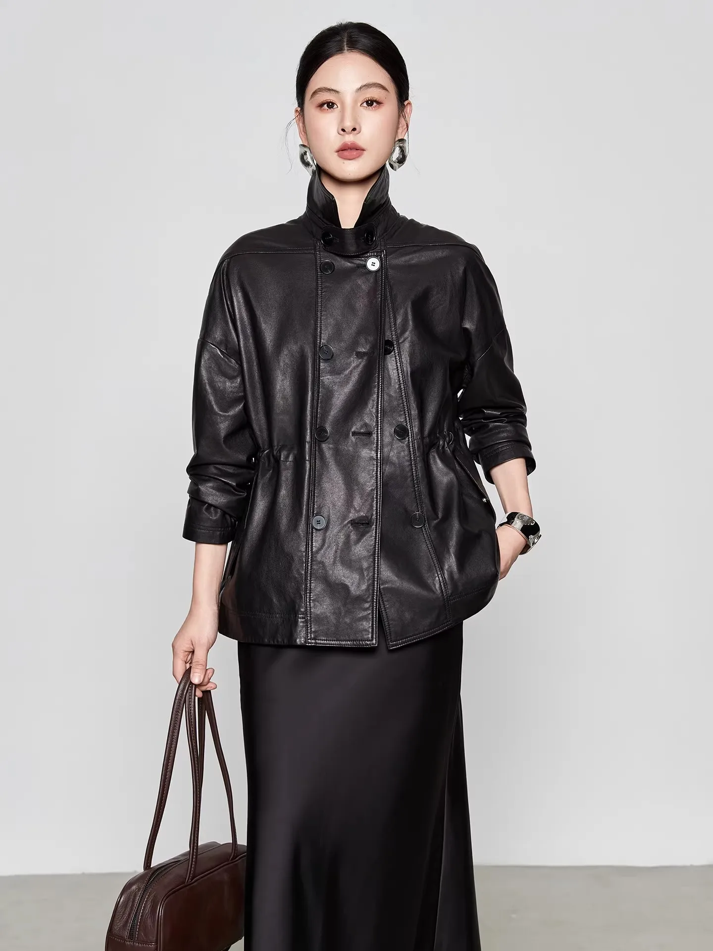

Spring 2026 Women's Genuine Leather Jaet eepskin Casual Waist-Cinching Double-Buttoned Coat Medium-Length Commute Sle