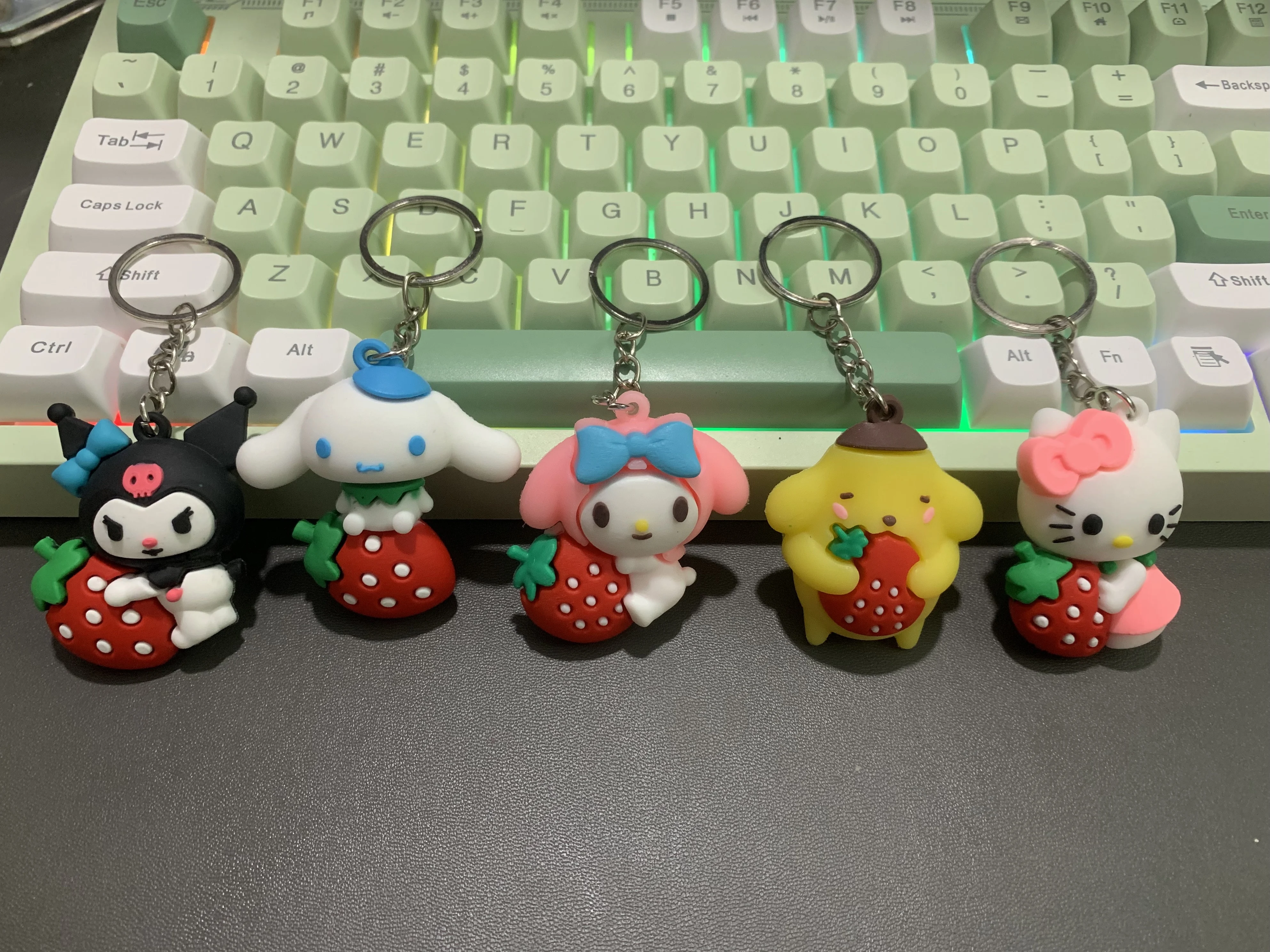 

Sanrios Kawaii брелок клубника Куроми Hello Kitty My Melody Cinnamoroll мультфильм милый брелок для сумки орнамент