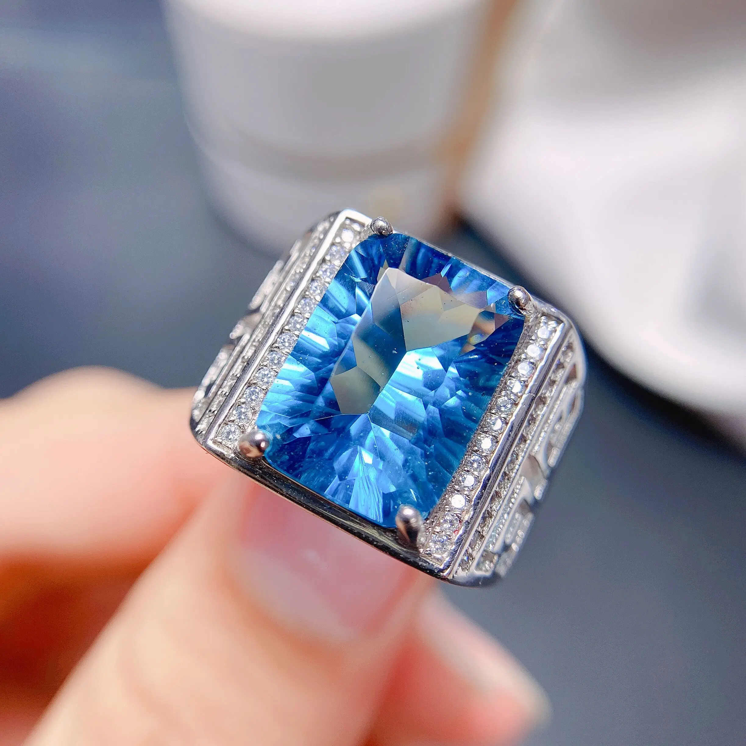 Gorgeous big size 10*14mm  Natural blue topaz Ring For Men  S925 Silver Good  Gift Jewelry Muscular Style