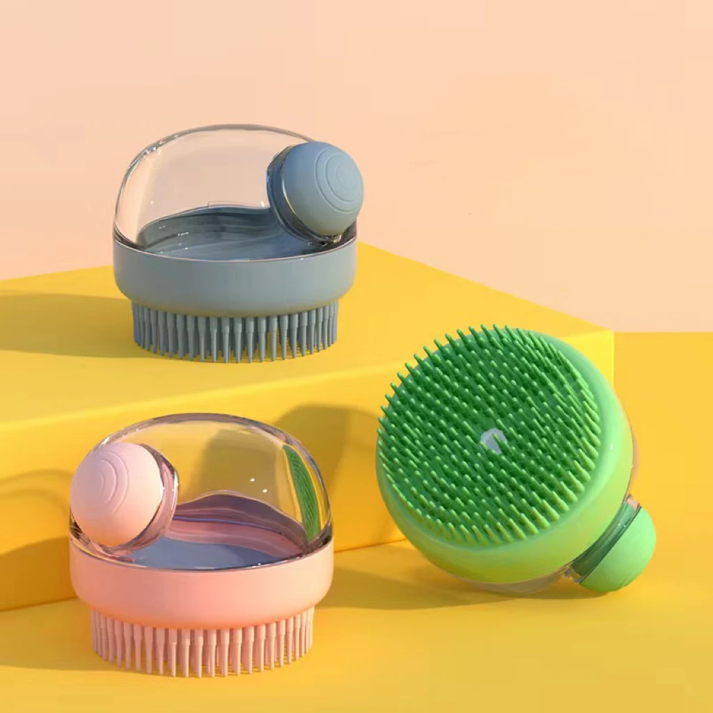 Fast Delivery Dog Bath Brush Pet Shampoo Silicone Puppy Massage Dog Shower Brush with Soap Dispenser Custom Logo
