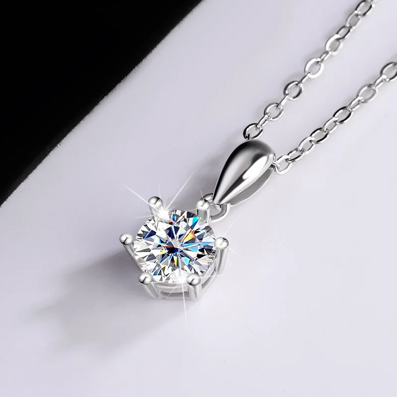 

High-quality Silver Classic Six-prong Pendant Moissanite Necklace, A Classic and Fashionable Collarbone Chain Accessory