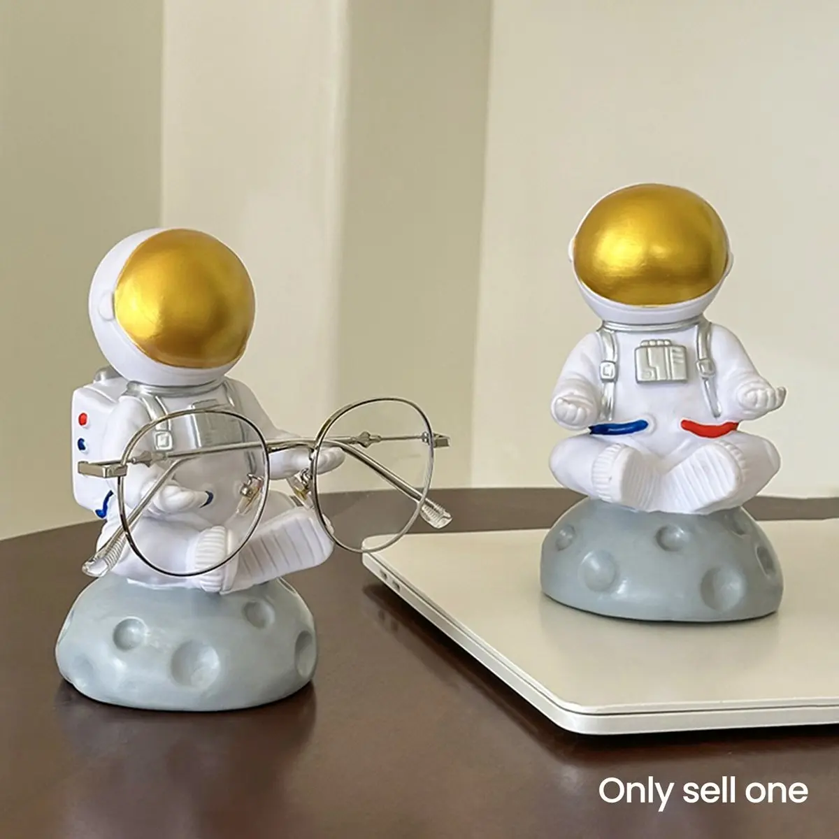 A67T NEW Fashion Astronaut Glasses Holder Display Stand Glasses Display Rack for Decoration Gift