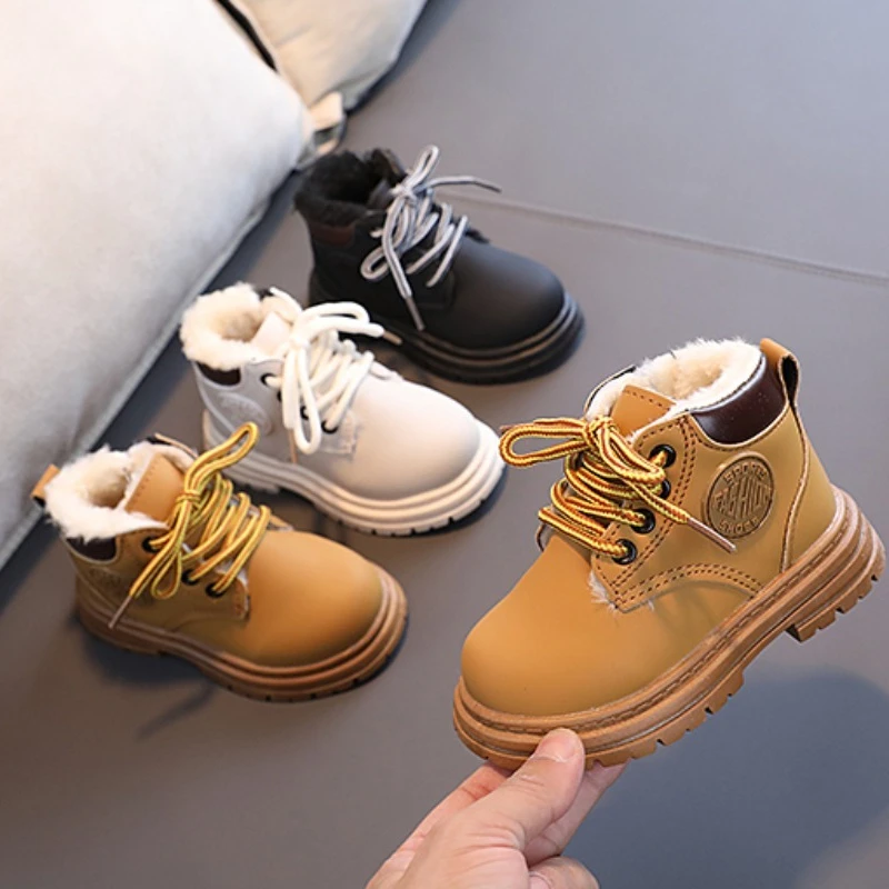 

Зима 2023, новый стиль, теплые кожаные ботинки для девочек, ботинки на мягкой подошве для мальчиков, нескользящая уличная обувь, модная